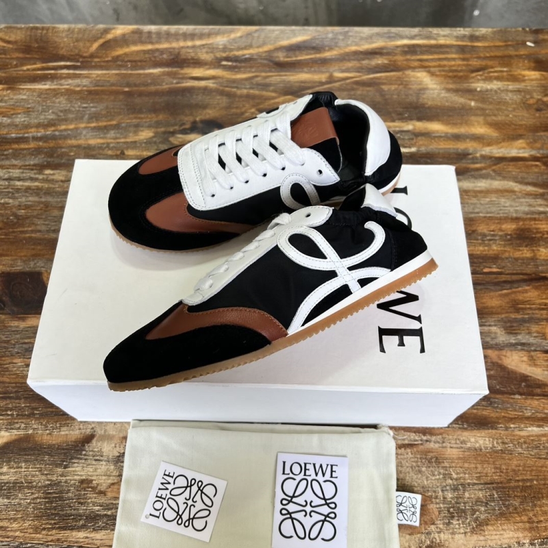 Loewe Sneakers